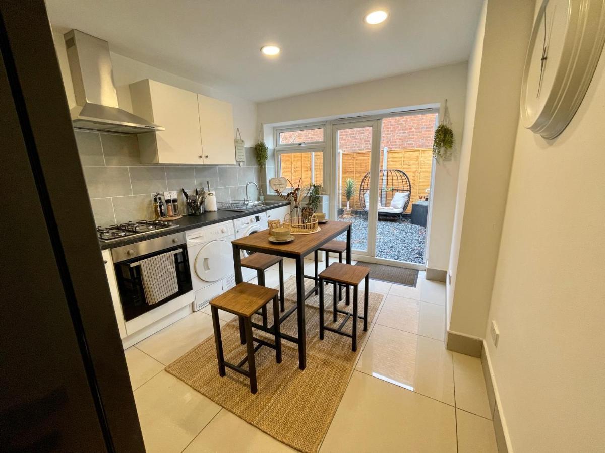 Urban 3 Bedroom Home In Kings Heath-Great Location Birmingham Esterno foto